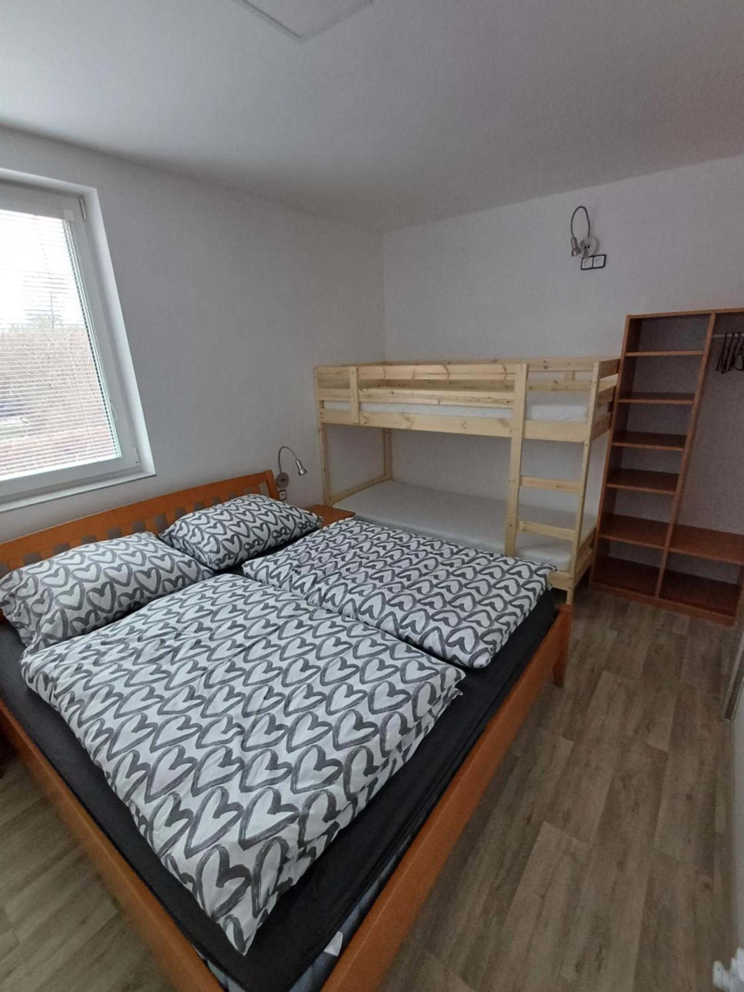 V Centru Zlina S Parkovanim U Domu * Zlin